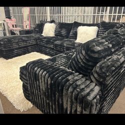 Brand New Comfy Super Plush Corduroy Sectional Set 