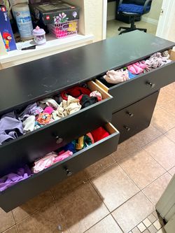 Black 8 drawer dresser
