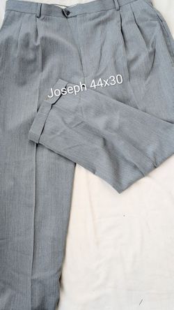 New Mens Joseph & Feiss Light Gray Pleated Dress Pants 44x30. Cuffs, 4 Pockets, Loops, Light Weight. Polyester 55%, Wool 45%, Machine Washable BC# 178