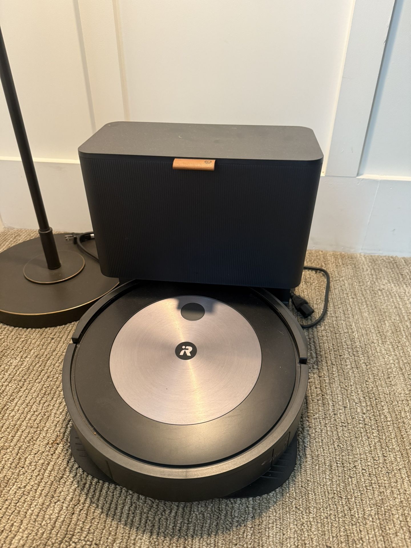 Roomba j7 Robot Vacuum