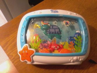 Baby einstein mobile light music
