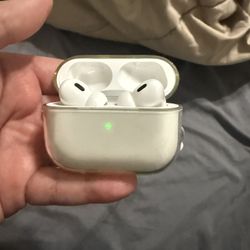Apple AirPods Pro 2nd Generation (USB-C)