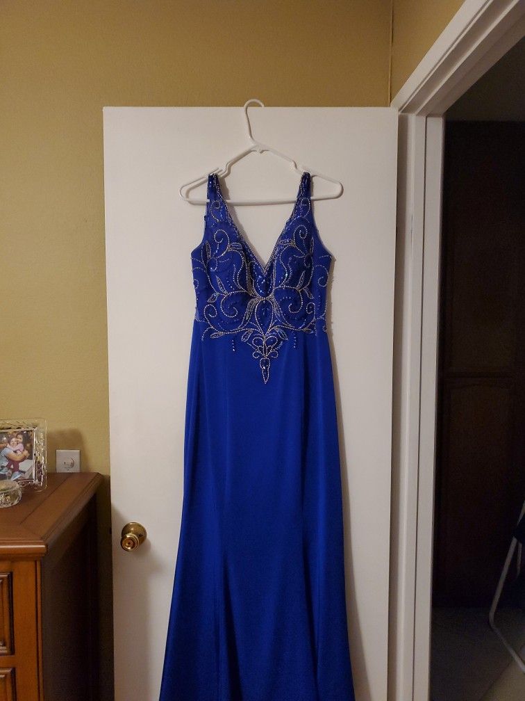 Royal Blue Dress With Jewls Mint Condition Only Wore Once 