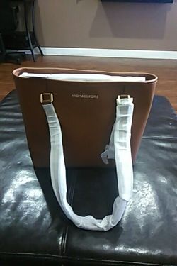 Brand New Michael Kors Purse