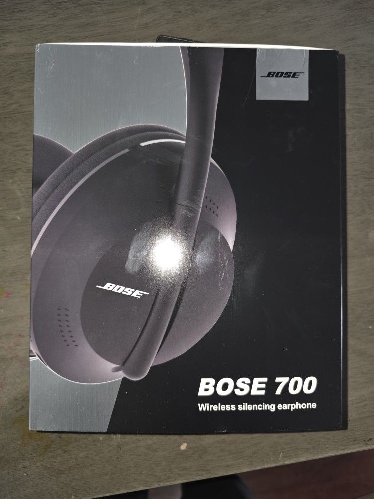 Bose 700