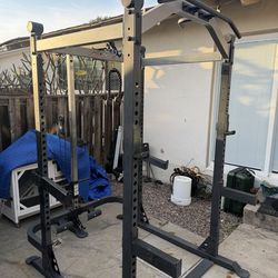 Squat rack cage with pull up bar and pully