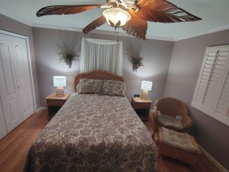 Queen Wicker Rattan 7 piece bedroom set