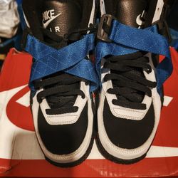 Nike Air raid Size 9