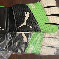 Goalie Gloves Size 7 Puma Power Grip 2