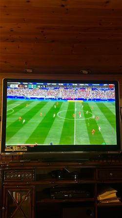 SHARP 65’ TV