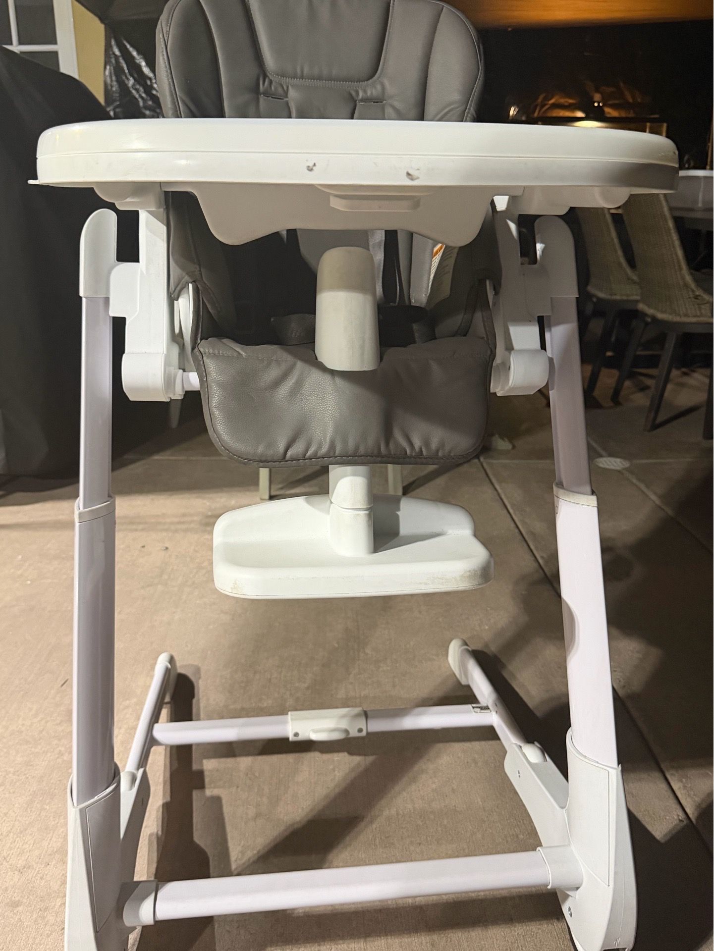 Baby feeding chair, grey and white, joovy brand