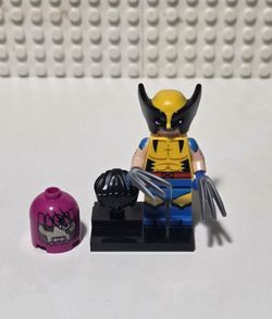 Lego Wolverine mini figure