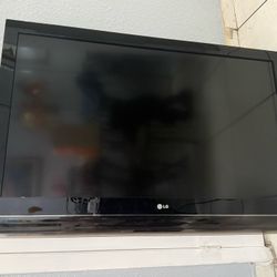 LG TV Moving sale 50 Inch
