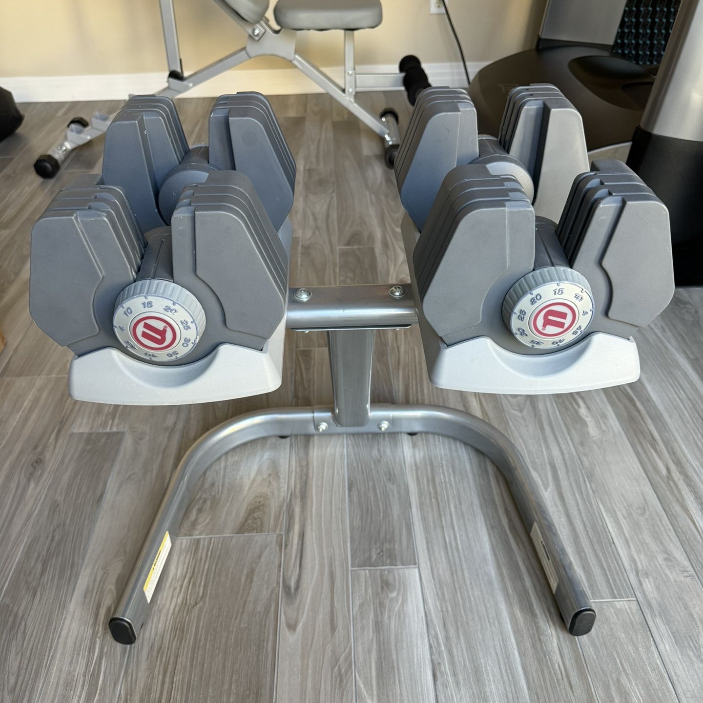 Universal Power Pak Adjustable Dumbbells With Stand for Sale in Temecula CA OfferUp