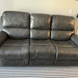 Recliner Sofa - Nebraska furniture Mart