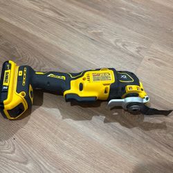 DEWALT 20V MAX XR Brushless Cordless 3-Speed Oscillating Multi-Tool