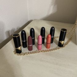 Lip Stick Lot - *** New/ Used *** Make An Offer ***