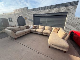 La Z boy Tribeca 6 piece modular sectional sofa