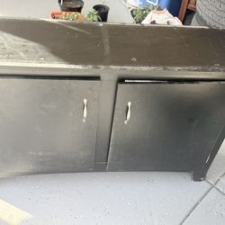 Fish Tank  60 Gallons