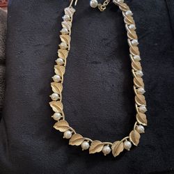 Vintage Crown Trifari Goldtone Leaf and Faux Pearl Necklace   $40   See other listing for matching bracelet