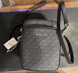 Michael Kors Jet Set Travel Medium Logo Crossbody Bag
