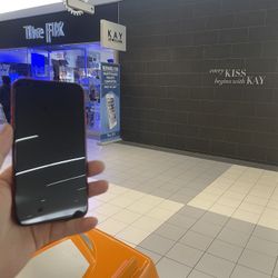 ***Iphon…XR…(64)…Gb…Facktory Unlock***