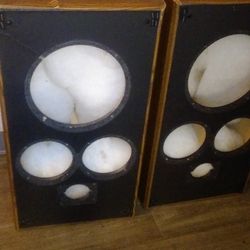 Polk Audio Speaker Box's 