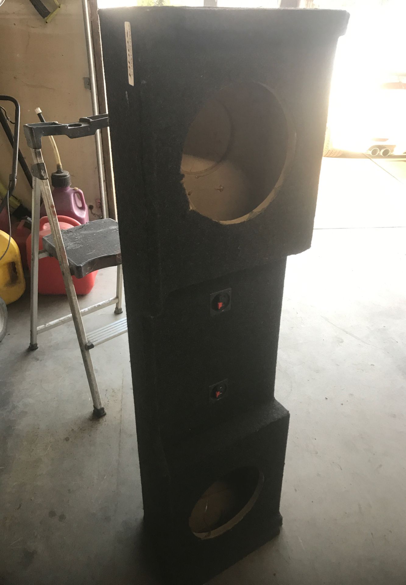 Speaker box 10” speakers