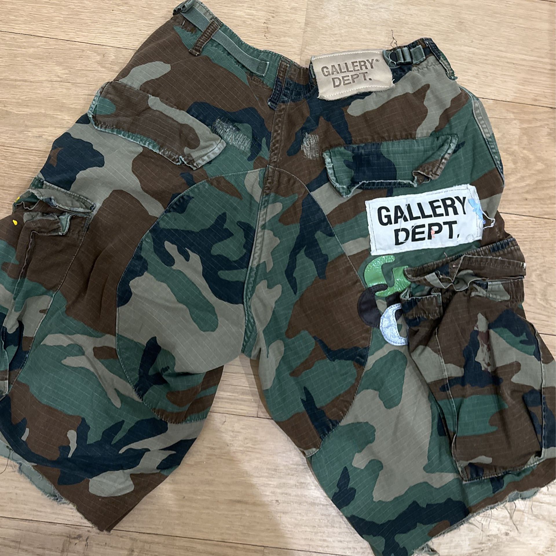 H&M Divided Camouflage Canvas Cargo Shorts for Sale in Brooklyn, NY -  OfferUp