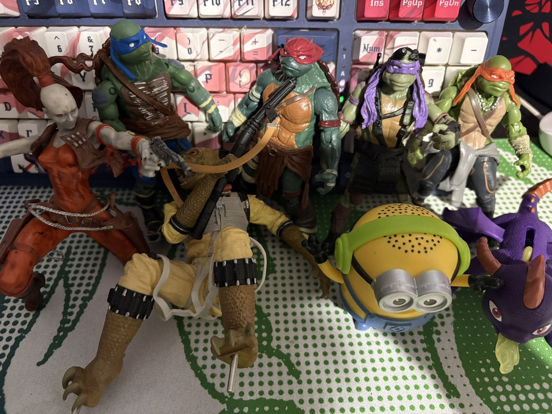 figures and toys 