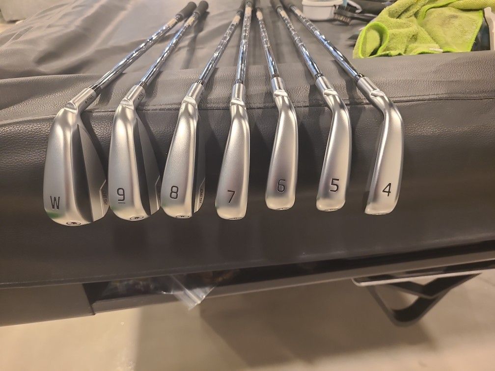 Ping i530 Irons Black Dot - Full set - Brand New