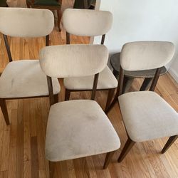 4 Dining Room Chairs