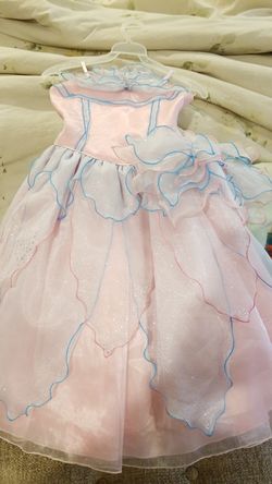 Fancy dress for girls