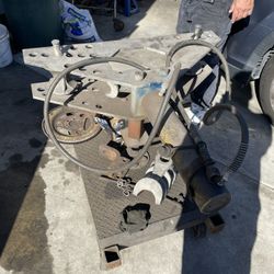 Pipe bender for muffler