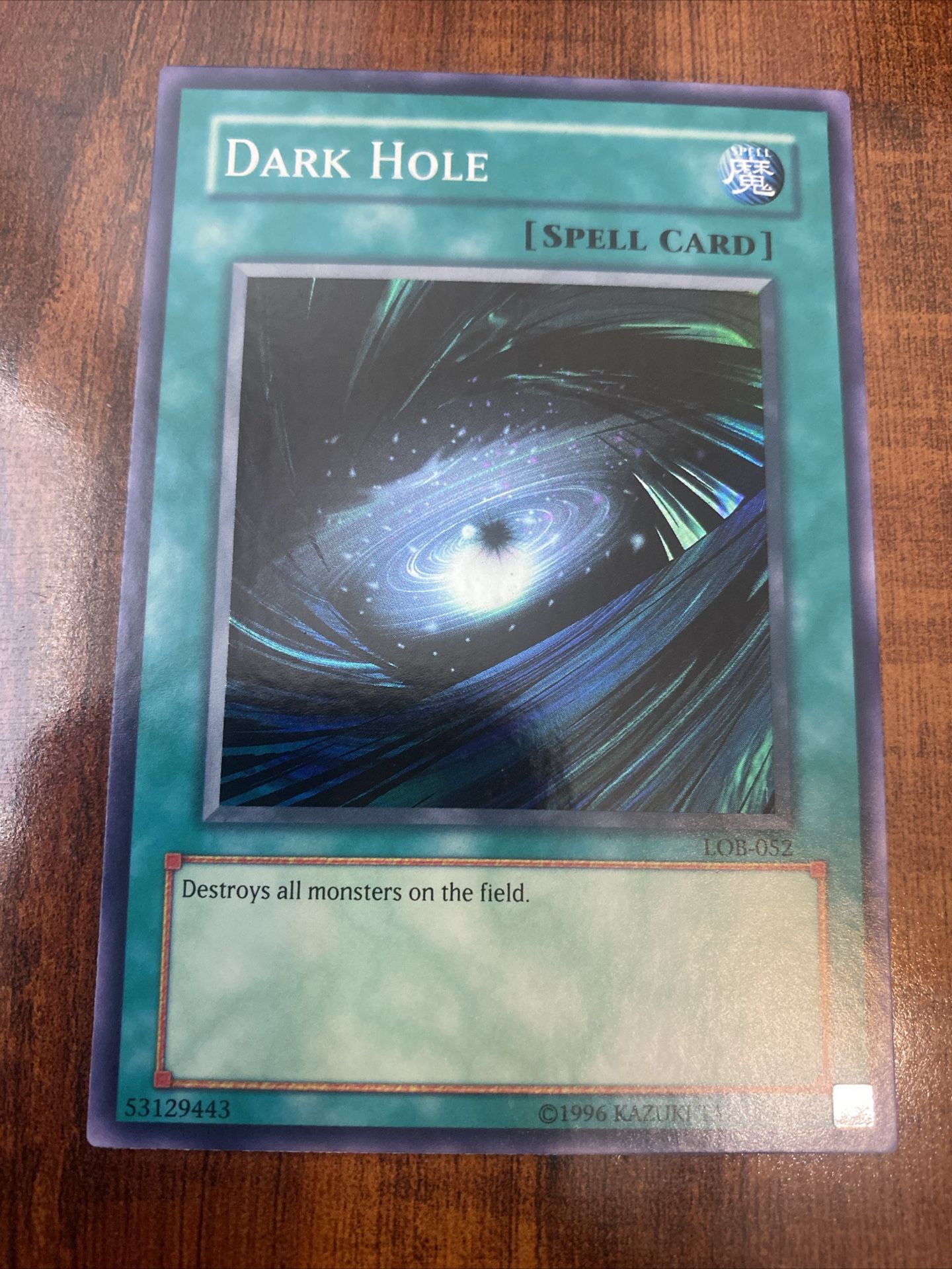 Yugioh 2002 Dark Hole LOB-052 Super Rare Holo Unlimited NM