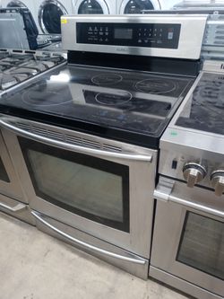 Samsung stainless steel induction glass-top stove - Free delivery