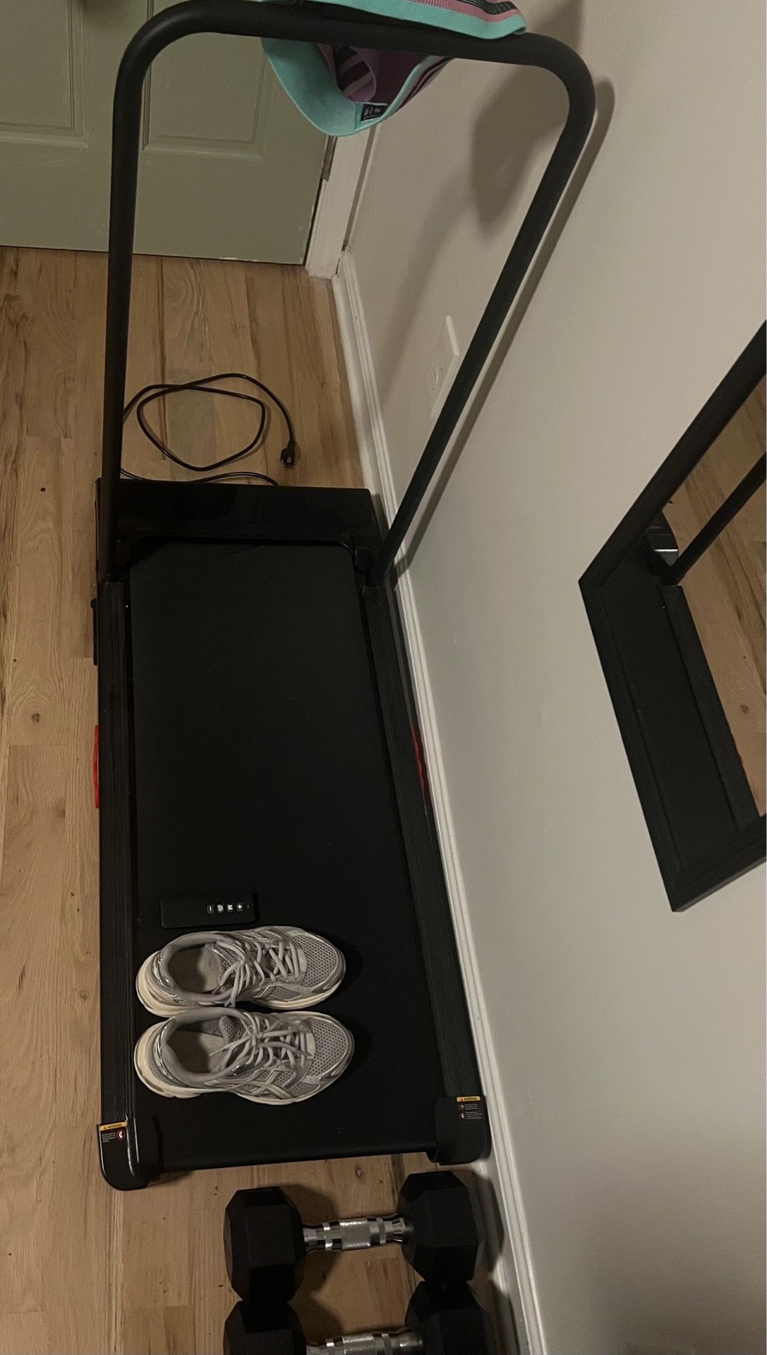 Walking Pad with Handle Bar and Incline, 3.0HP