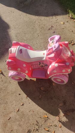 Minnie Mouse Battery Car
