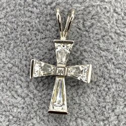 Vintage Silver Cross Cz And Silver Necklace 