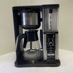 Ninja Specialty Coffee Maker with Fold-Away Frother and Glass Carafe CM401