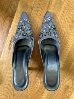 Women’s dress shoes