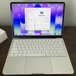 Excellent Apple Macbook Neo 13" A18 Pro Chip 8GB RAM 256GB SSD 5-Core GPU Silver (2026)