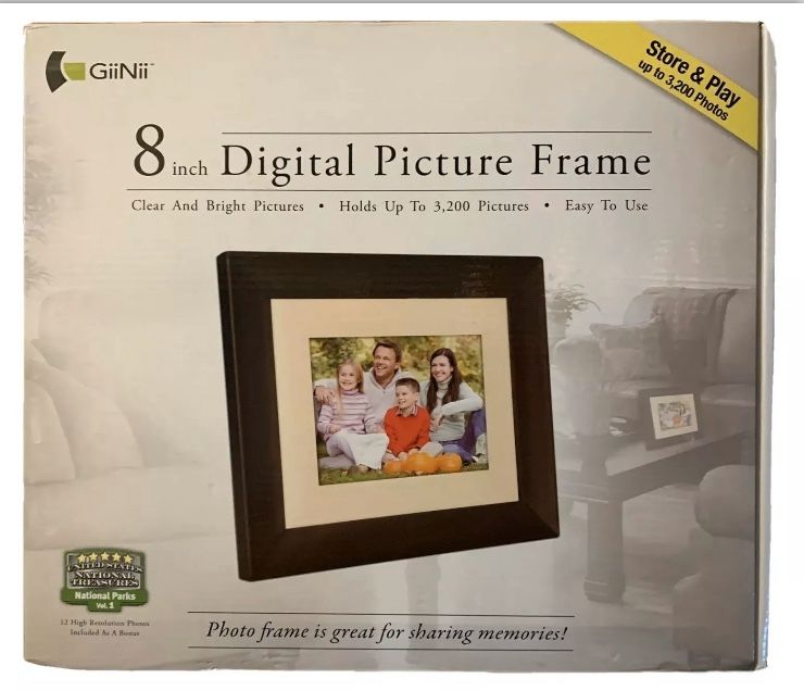 NIB Brown 8 inch GiiNii High Resolution Digital Picture Frame GN-818