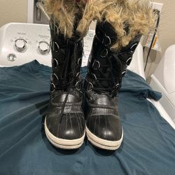 Women’s Polar Cold Weather Fur Lined Waterproof Boots Size 8