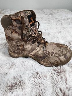 Camouflage boots