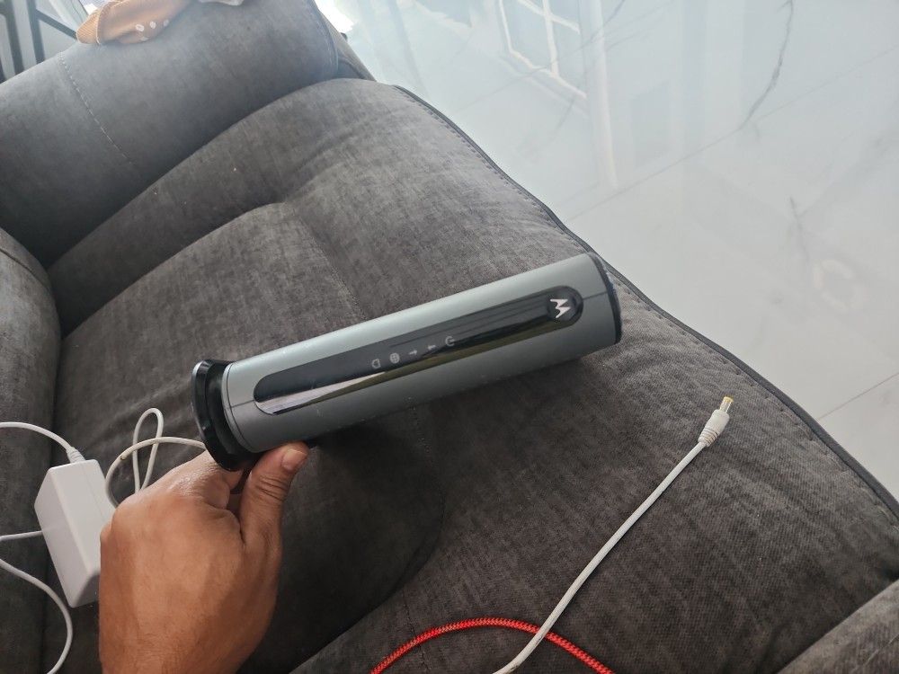 Motorola Modem Like New MB8611