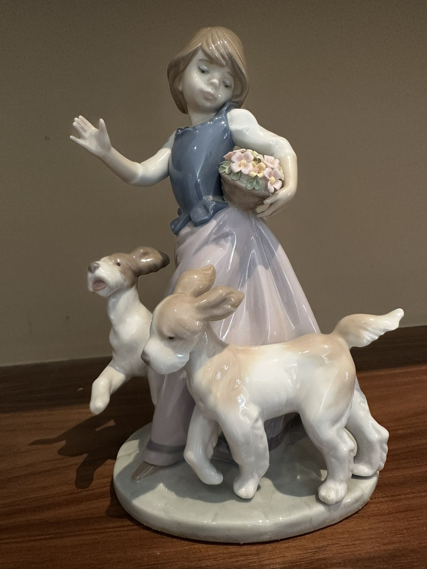 LLADRO Statue 