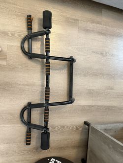 Pull Up Bar