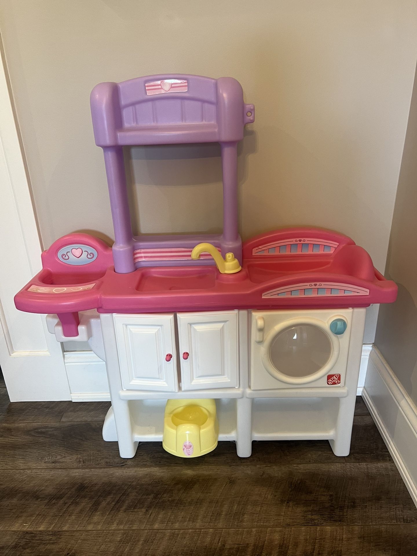 Step 2 Baby Doll Statio