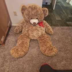 Giant Teddy Bear 